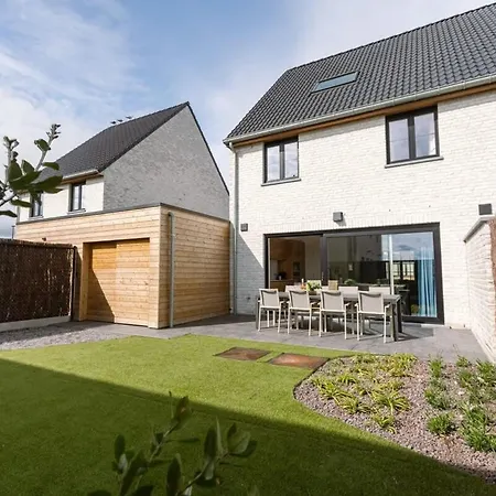 Huswell - With Sunny Garden For Up To 10 Guests Hébergement de vacances Le Coq